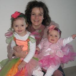 A mum with a passion for teaching her kids how to read and do maths and write before the age of 5