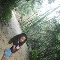 Sou apenas mais um ser humano. Com falhas, vícios e problemas como qualquer um ;]
    http://t.co/NJQHvNOd '