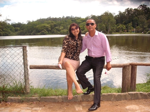 Sou de Cristo!!sirvo a ele e auxilío o meu esposo, Pr: Marcos da AD (missões)em SE. Flhos:  Kesya e Lucas. Minha família, presente de Deus!