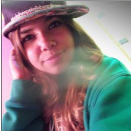 nunk segure 1 lagrima para mostrar qe tem força...mas deixa-a rolar pra mostrar q tem sentimentos[♥]Voou deixando acontecer. oqê realmente tiver qe ser, será.