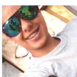 A Menina do Sorriso maroto *