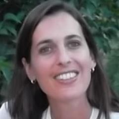Afán de conocer más el mundo del vino.
Profesionalmente, llevo 14 años en marketing y comunicación con especial interés para la comunicación 2.0.