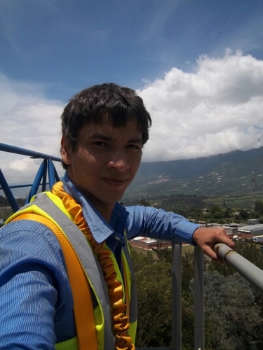 Futuro ingeniero civil, me gusta pasarla bien, disfrutando cada momento que nos da esta vida!