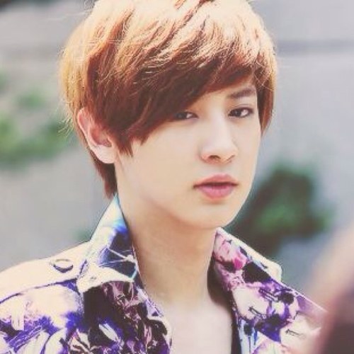 INI KPOP_TOWNS WOYさんのプロフィール画像