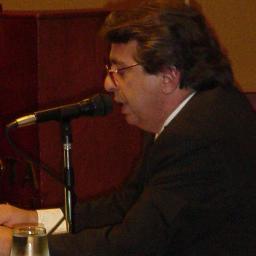 Abogado y Consultor. Profesor Universitario.