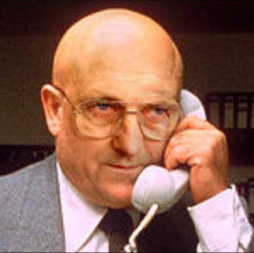 #talktome Part time Ladder Collector, Full time Con Man 

@talksport