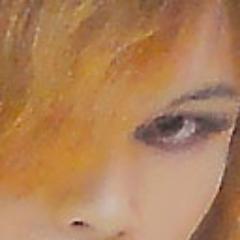 VRAINというロックバンドでDr,Syn,Rec~Mastering,作詞作曲編曲など。放し飼い文鳥10羽+保護鳥(申請済)と暮らしてる元野球少年な現役バンドマン。
