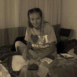 modelx101's profile picture. 