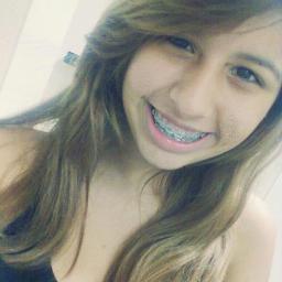 Te amo best' , tu éh idiota , chata , uma pest '  *----*
Mas eu te amoo sz
(via: @Celine_slv)