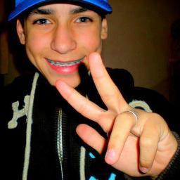 Seja humilde, por que com a HUMILDADE voce vai longe ;]] segue ?