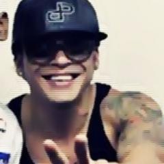 ☜═㋡ , tipo assim ... Eu amo o @Igor_Kannario  , ele sim fez minha vida valer a pena , e curto demais,demais,demais ... ♥