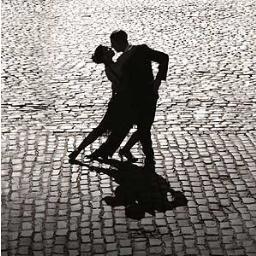 Ayşegül Şimşek 🎈AAAL’89 ❤️ ODTÜ’lü Ekonomist 🤓 En çok tango pek çok da sanat sever 🌺 Daha da çok gezmek ister 🦋
