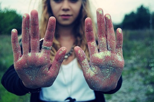 i'm here to vent and tell about my teenage life. enjoy;*