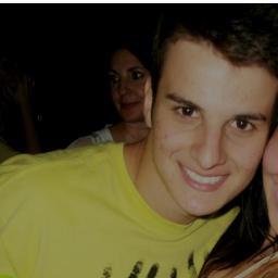 Quem se descreve se limita.