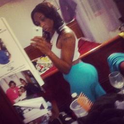 #TEAMSAG #TEAMTATTED  IM BLUNT & BEAUTIFUL #TEAMANISA #SINGLE & NO TWEETWATCHING MENTION ME BITCH PLZ DONT DM.. WASTE OF TIME SORRY