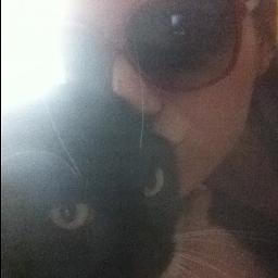 Nacida en Alemania - Tica de corazón - Gatos - Zombies  - Tattoos - #HappyMom ||| 3
Fam und ohne dich kann ich nicht sein ♥