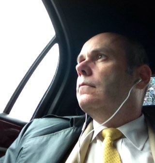 Farang2010's profile picture. Juge administratif et diplomate retraité.