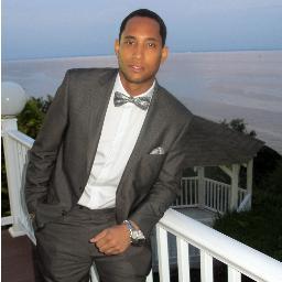 Real Estate professional
In the greatest metropolis in the World *NYC*
 DIE HARD KNICKS FAN Manhattan College Alum