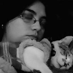 Caro_Arrebol's profile picture. Trato de ser periodista, fotógrafa,profesora,me encanta buscarle la quinta pata al gato, idiota por excelencia. Gamer.