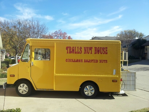 TrollsNutHouse's profile picture. We are a cinnamon roasted almond food truck