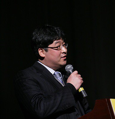 제가 좋아하는 단어는 談論과 異見입니다. 談論은 受容하고, 異見을 寬容한다면 삶의 부끄러움이 적을 것 입니다
