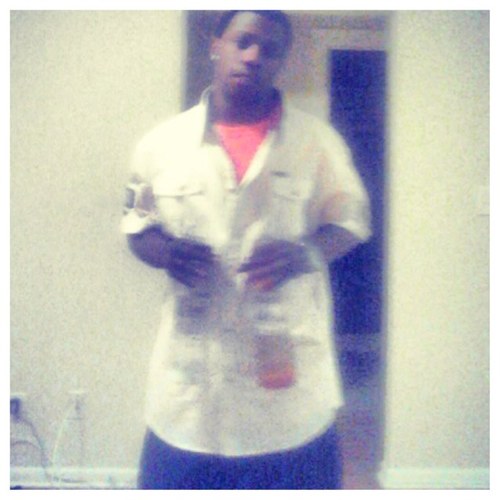 Im chris! 19!!.i Live in Grayson Ga!! I Stay FLY! i love my life!!!! Follow me!! #CST