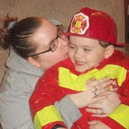 AshleeWoods07's profile picture. 