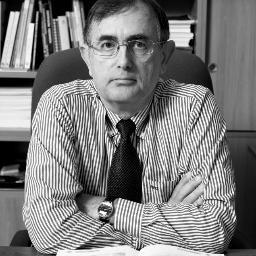 Profesor en permanente estado de búsqueda