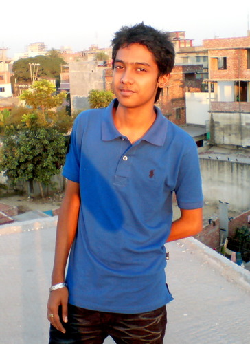 h! frnds this is ayat 
I lov3 tO maKe n3w fr!3ndz,aNd i lov3 to sPenD t!me on dm.My fri3ndsS aRe 3v3rytHing 4r m3