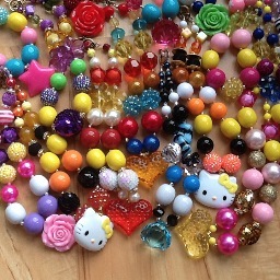 Our reality show features a passion for creative arts. #bling #education #entertainment #fashion #human rights #food #animals

www.diamondlilyshappybling