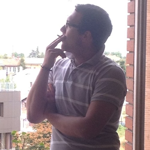 AluisioGiovanni's profile picture. 