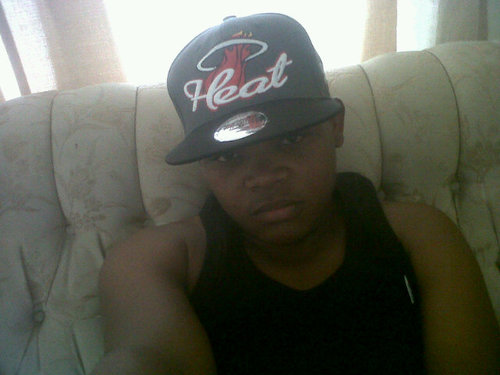 Tuleyendareal's profile picture. Forgive yourself for always considering yourself weak. Create a pressure for yourself that people call striving to be better, trying to be as good as others.