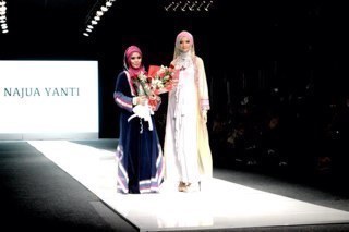 founder and designer of Najua-BellaBaric. I am traveler, an art and coffee lover.. mom of three who happen to be passionated designer of fashion.