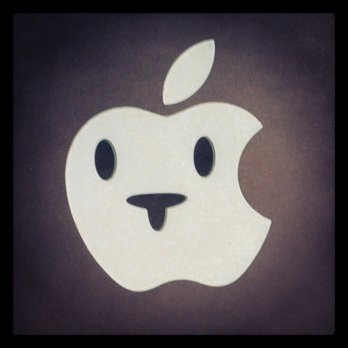 baeschtl's profile picture. Nerd, engineer, skateboarder, rock climber, coding for @dcmn