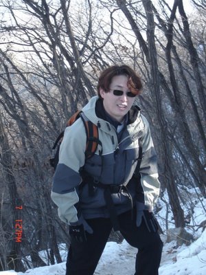 eungyong's profile picture. Everything is connected to everything else. 80/20.  스노우보더/기획/여행/얼리어뎁터/몽상가/아웃사이더