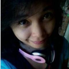 Polsci | 20
I love sweets, kittens and puppies.
I play guitar and Hell'ya , I like seeing boys do screaming \m/