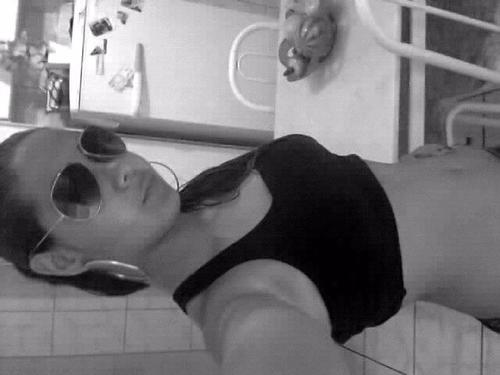 SEE MEE CRIITIICA EE POORQUEE TEE IINCOMODOO, EE SEE TE IINCOMODOO EE POORQUEE VC ANDAA PREESTANDOO MUIITAA ATENÇÃOO HEIN MIIM...
