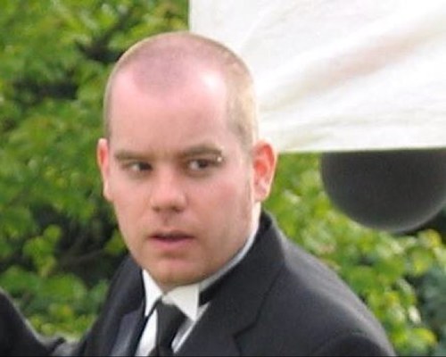 Hurricane_Hanna's profile picture. 36 years old DJ & Income Tax Prep. My life= Friends,Family,Music,Laughing,Sports,Drinking,