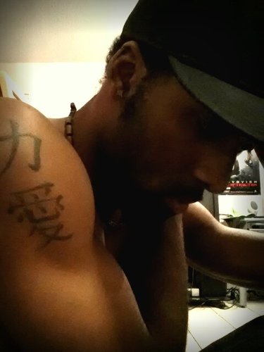 Jlntrrs's profile picture. 6 foot athletic build,almond colored skin,I like 2 work on cars,chill,watch movies,go out 2 eat,listen 2 music,drive,play video games,sports nd run.