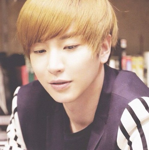 Super Junior  leader Leeteuk bot ^^
Real→@special1004