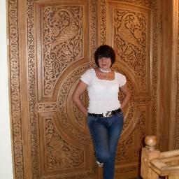 Люблю музыку, рукоделие, классические детективы и хорошую литературу. Не люблю скучных и скупых людей