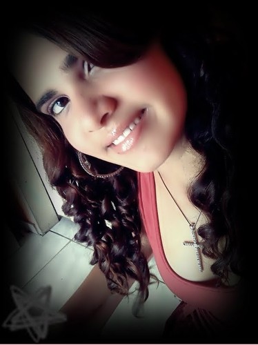 'superar é preciso,sequir enfente é essencial,olha pra trás é perda de tempo,passado fosse bom era presente.