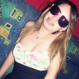 O bom da viida é saber ki tudo pode ser melhoor .. naum me enveje tente me SUPERAR !
EU ENCONTREI A MINHAA FELICIDADEE.. :D