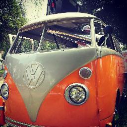 Estamos desde el 2012, pioneros en chile en la moda de los foodtrucks. Disfruta un concepto con estilo y calidad.
Eat&Love