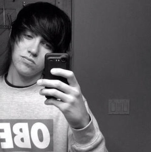 oscarlovesu's profile picture. 