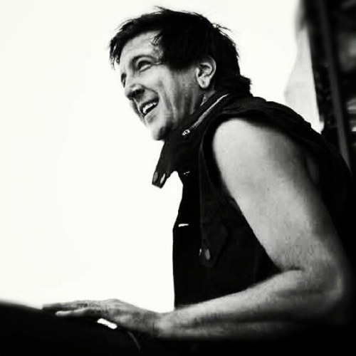 makemeokk's profile picture. 