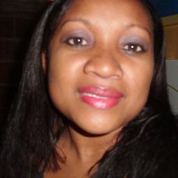 Sou Divertida e Amo Viver a Vida Como ela é.
