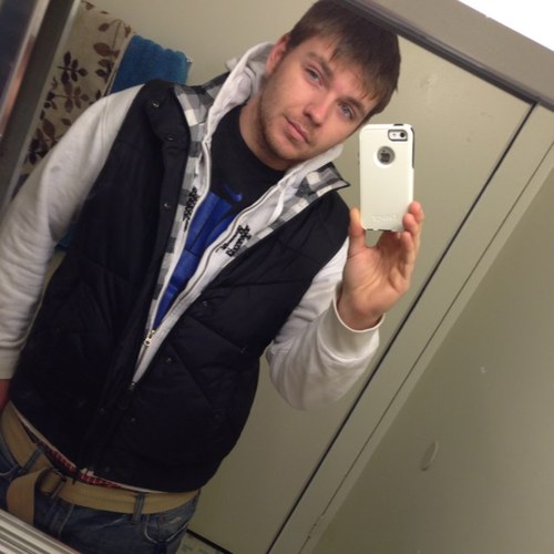 bbreezym's profile picture. Stay high because the worlds so low