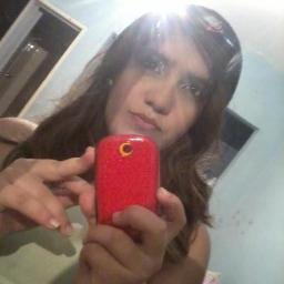 engraçada,ciumenta,de vez em quando chata,amorosa,gosto de luta,futebol , volei e SKATE . AMO O ONE DIRECTION 3 3 3 3 My LIFE
