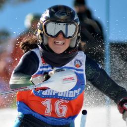 Deportista. Aspirante a participar por Colombia en los Juegos Olímpicos de Invierno.